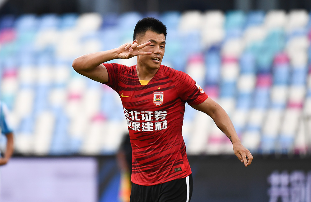 开元体最在线新网址赛地聚焦：中超今夜热度飙升，夏洛特黄蜂造点机会，质疑声仍在，细节决定成败的简单介绍